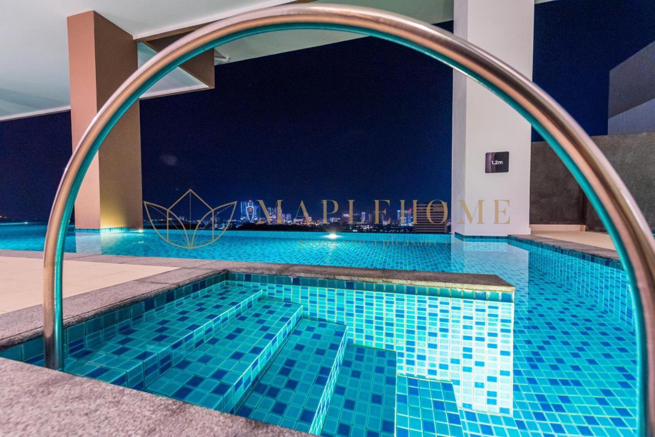 The Apple Melaka Apartment Exterior photo